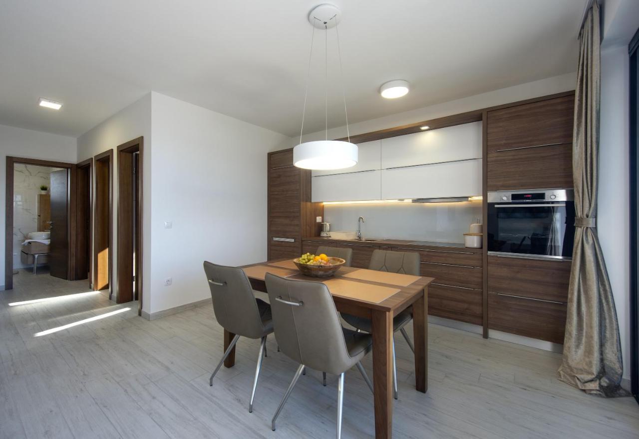 Family Friendly Apartments With A Swimming Pool Sveti Filip I Jakov, Biograd - 19325 Exterior photo